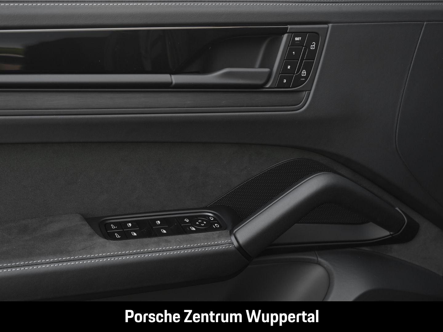 Porsche Cayenne GTS HA-Lenkung Head-Up Sportabgas LED