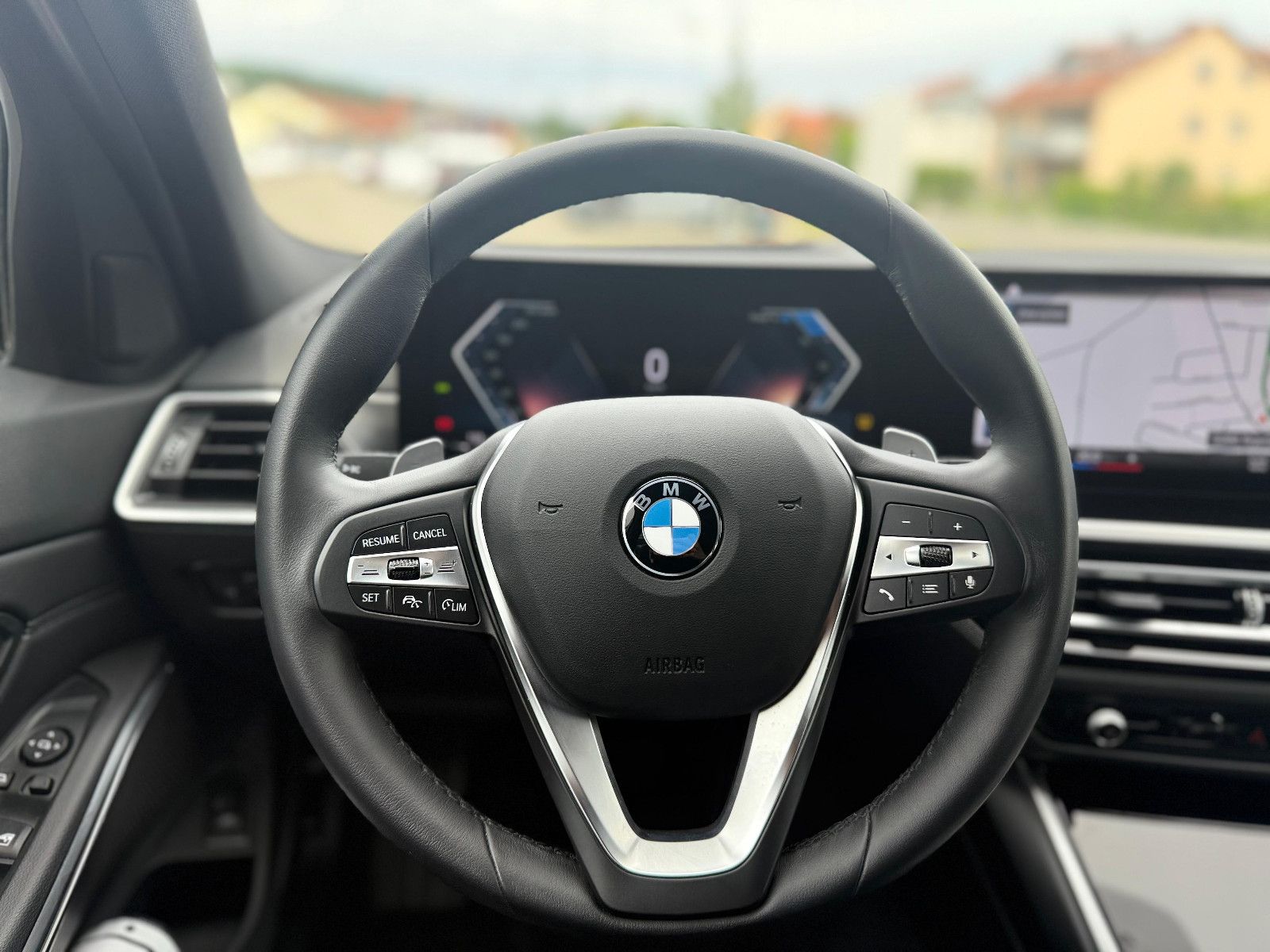 BMW 320d Touring - Samsaru's Car Outlet