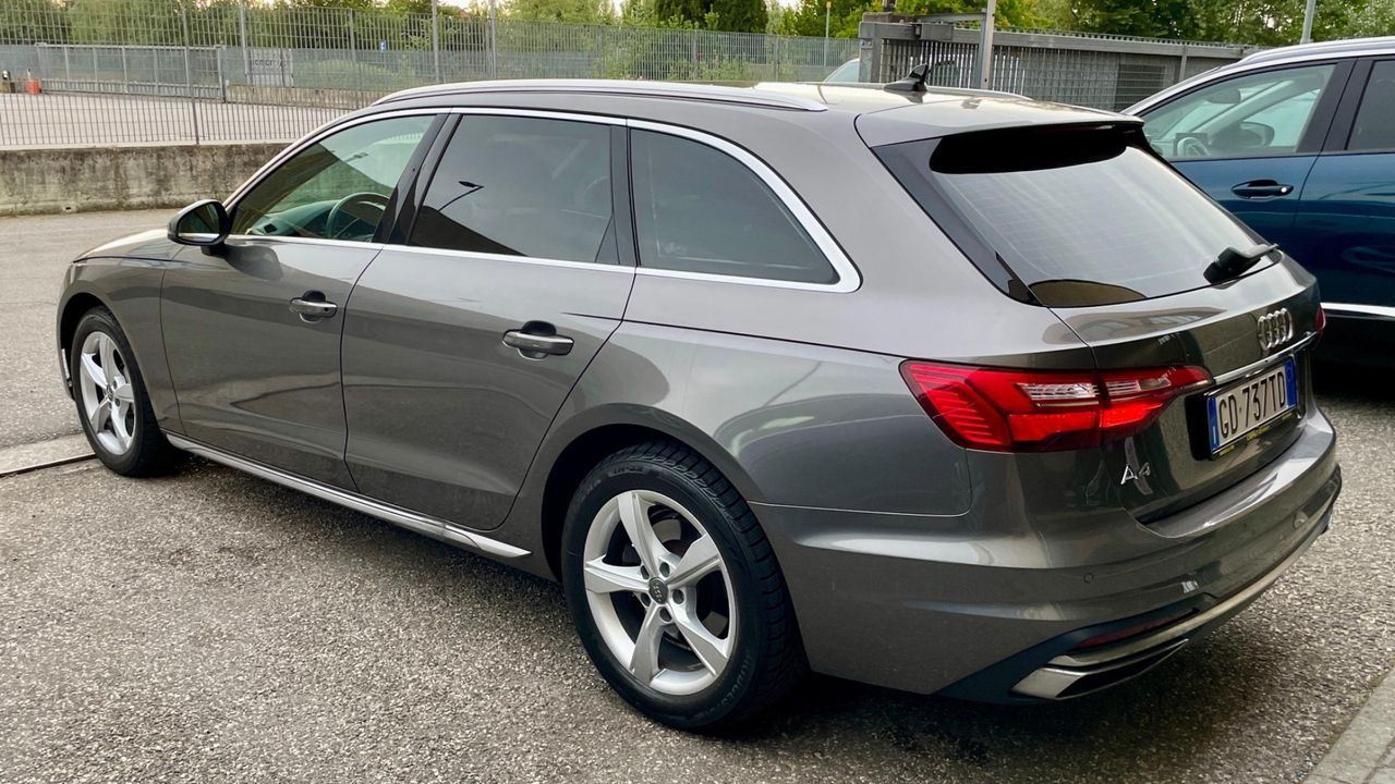 Audi A4 Avant 40 TDI S tronic Advanced - Samsaru's Car Outlet