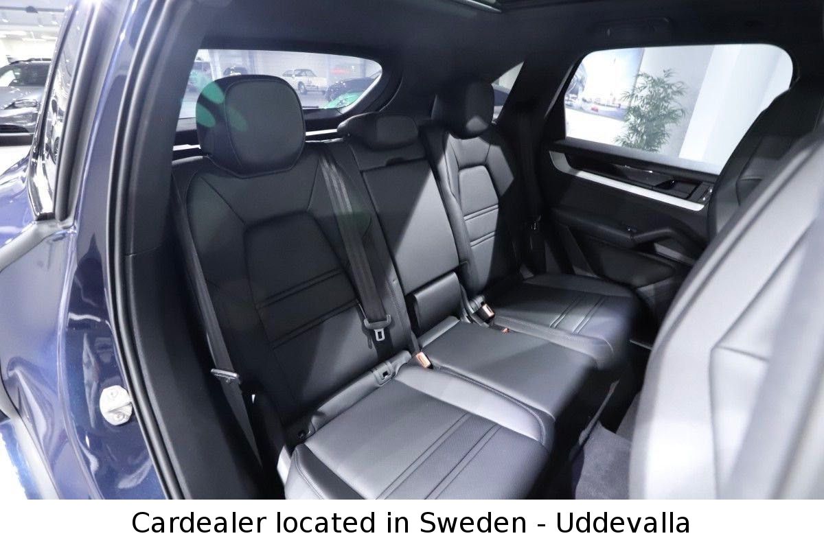 Porsche Cayenne E-Hybrid 470HP PANO 22" PASS-DISPLAY VAT