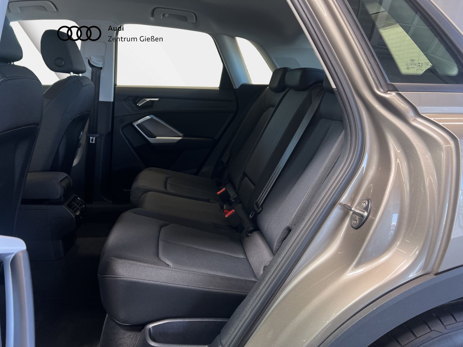 Audi Q3 35 TDI quattro Plus - Samsaru's Car Outlet
