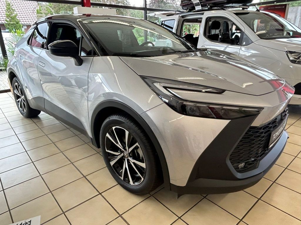 Toyota C-HR 1.8 Hybrid Team Deutschland