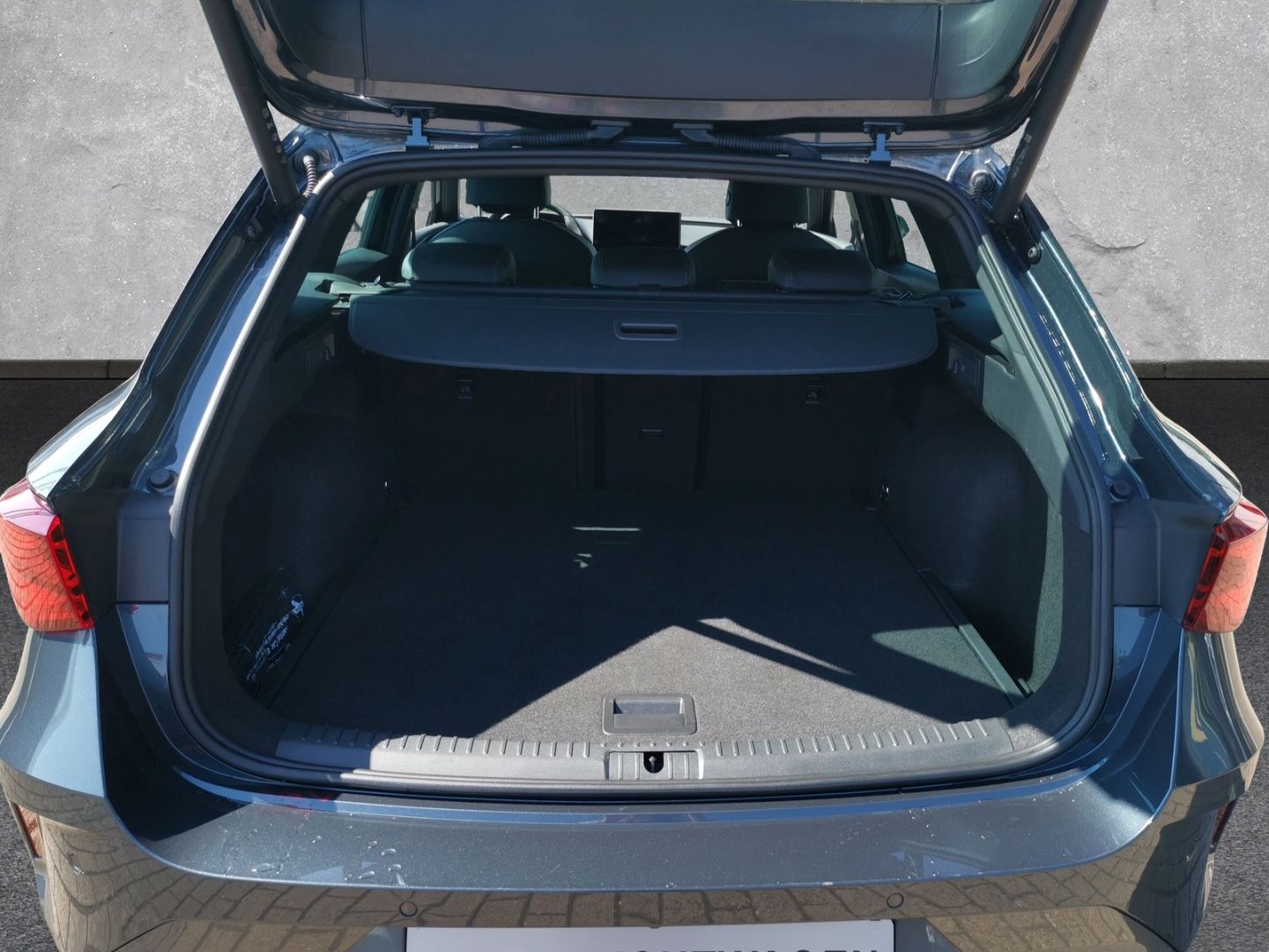 Cupra Leon SPORTSTOURER 1.5 eTSI 110 kW 7-Gang DSG - Samsaru's Car Outlet