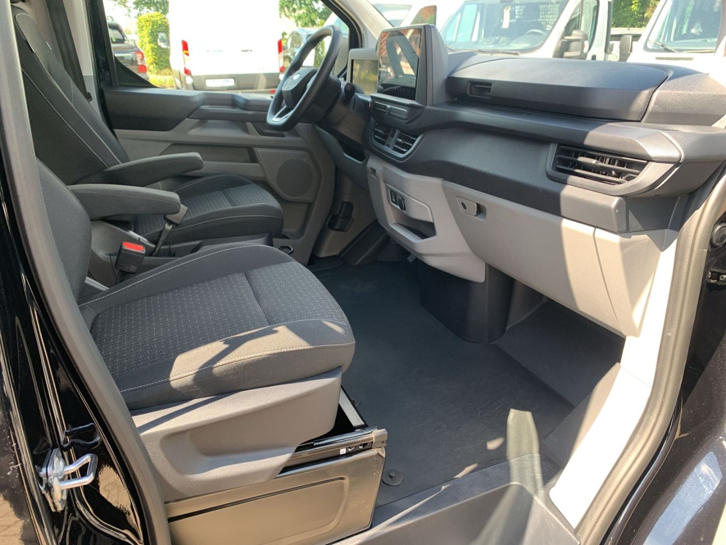 Ford Transit Custom Kombi 320 L1 FWD Trend Navi LED A