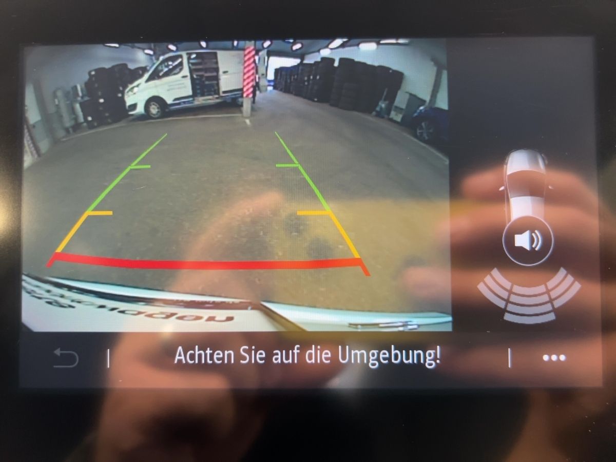 Renault ZOE EXPERIENCE R135 50kWh - Samsaru's Car Outlet