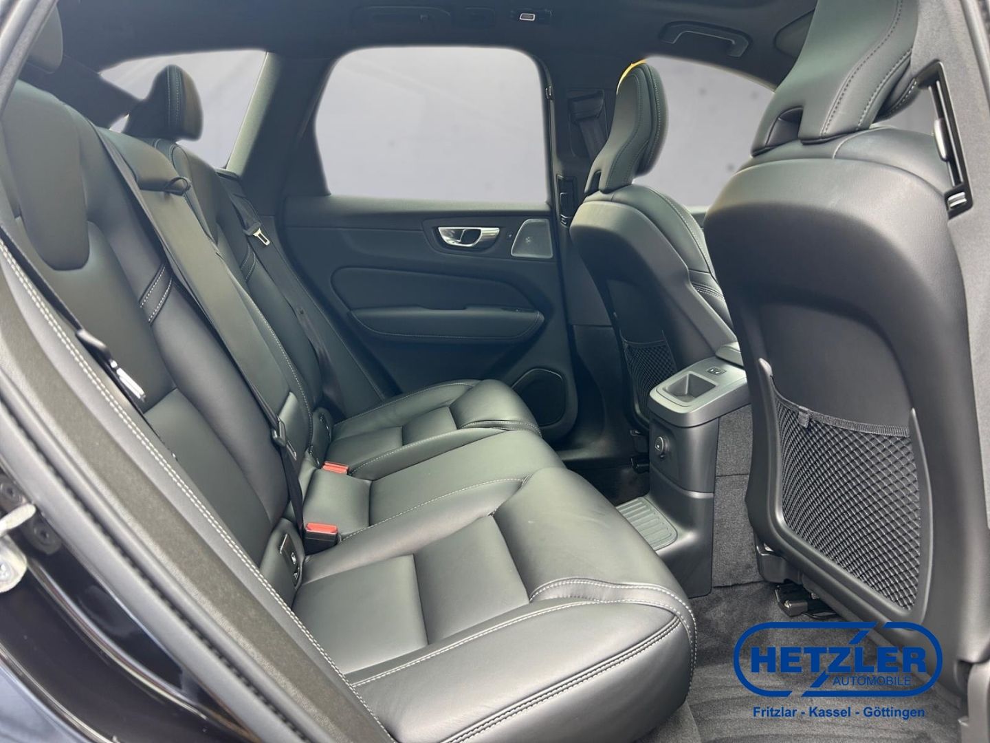 Volvo XC60 Ultra Black Edition Recharge Plug-In Hybrid