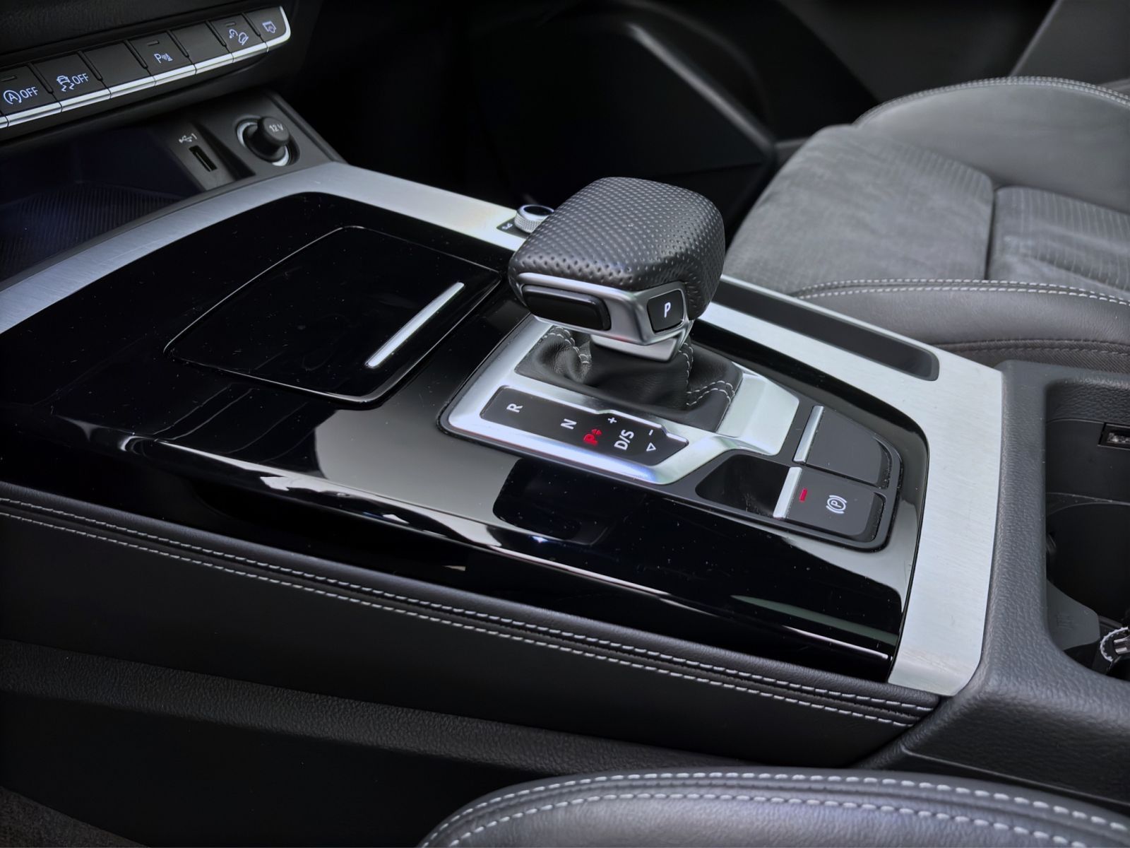 Audi Q5 40 TDI Q S LINE PANO AHK MATRIX NAVI