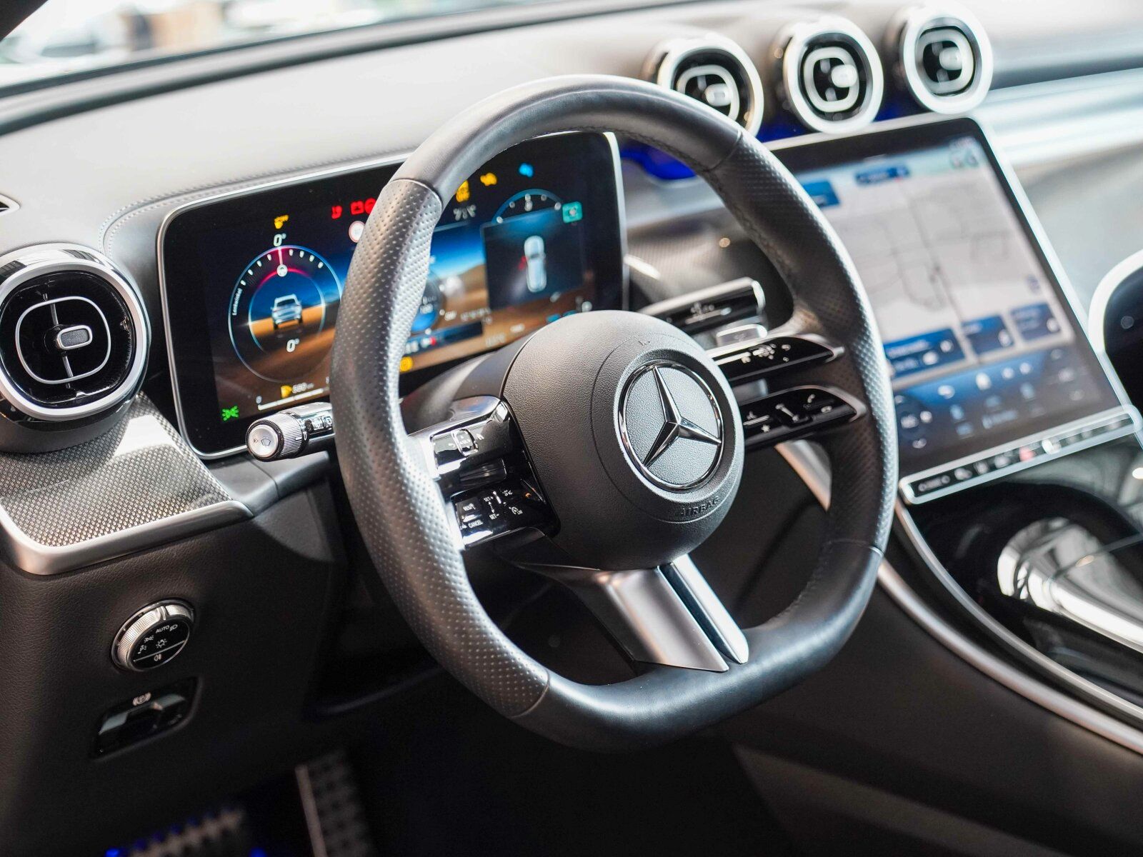 Mercedes-Benz GLC 300 d 4M AMG Line - Samsaru's Car Outlet