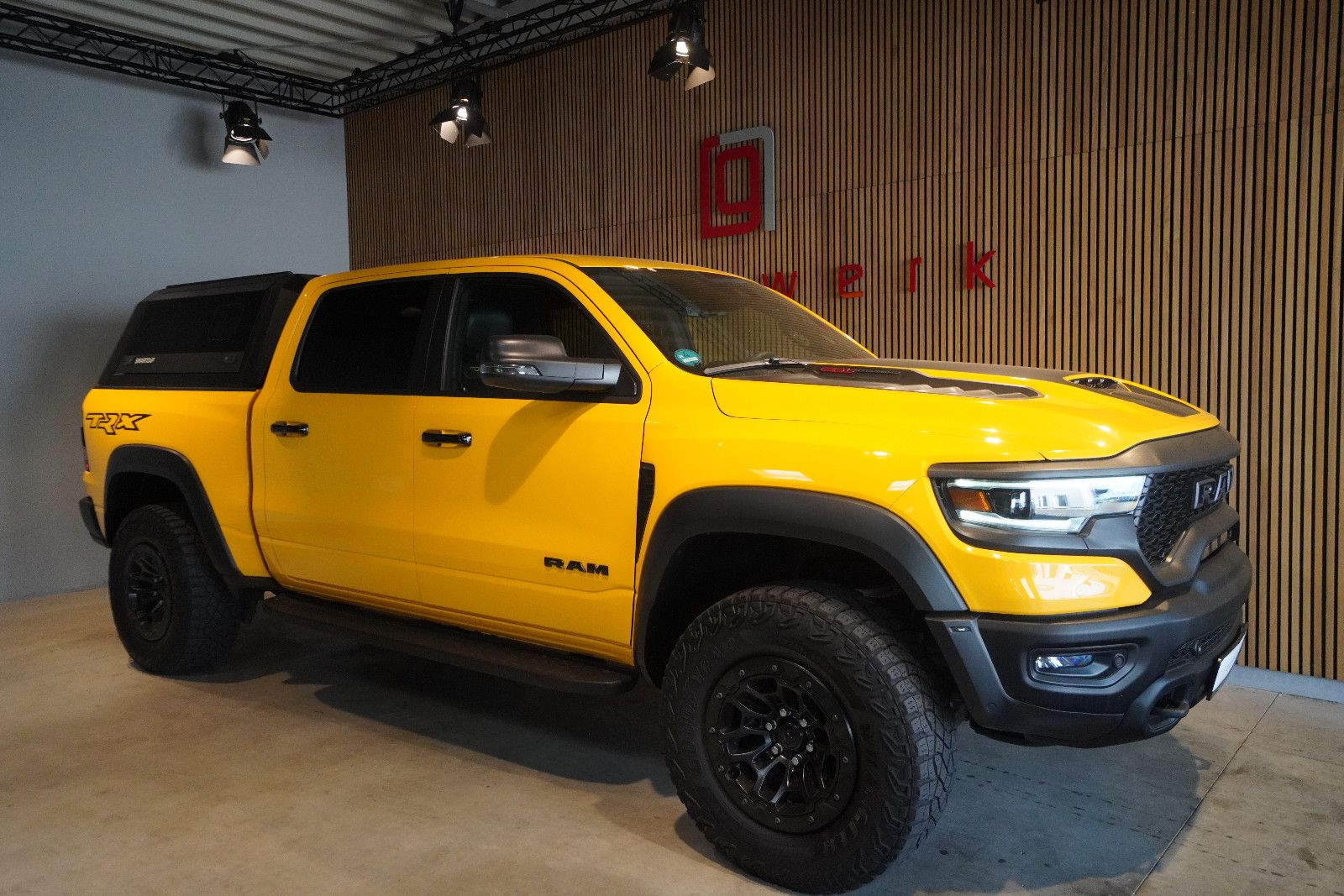Dodge RAM 1500 TRX V8 6.2 L -Hardtop-MWST-Top Zustand