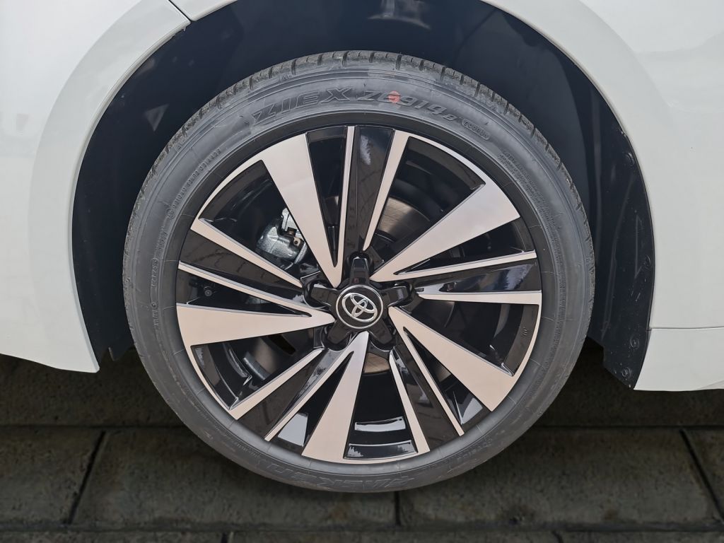 Toyota Corolla 1.8 Hybrid Touring Sports Teamplayer (ZE