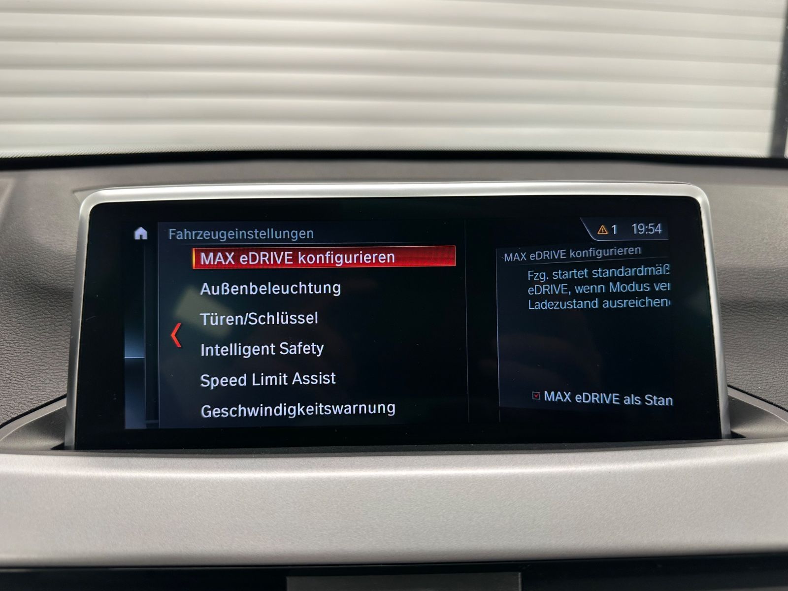 BMW X1 xDrive 25 e Hybrid - Samsaru's Car Outlet