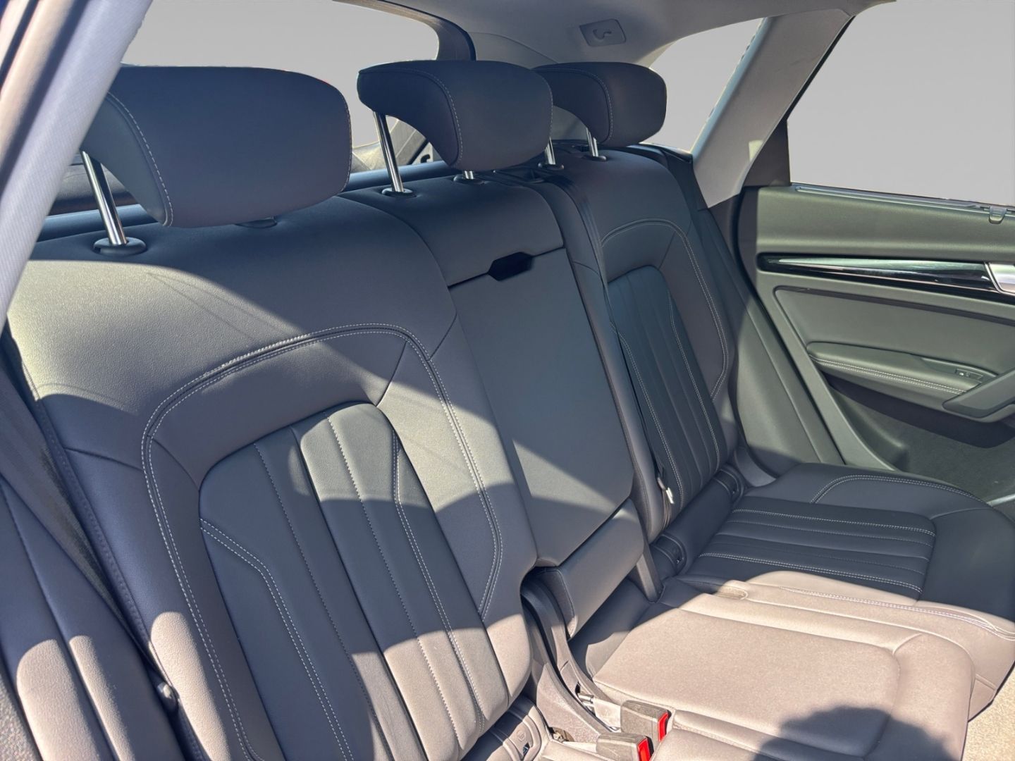 Audi Q5 40 TDI quattro Advanced - Samsaru's Car Outlet