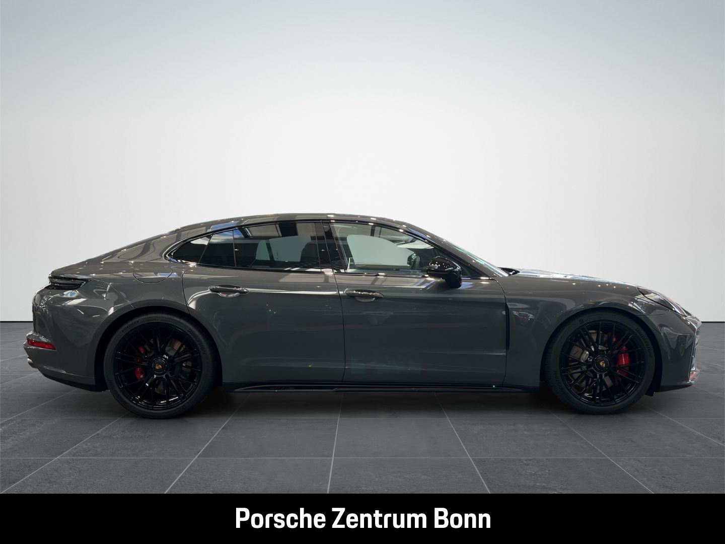 Porsche Panamera GTS BOSE Sport Chrono Sportabgasanlage