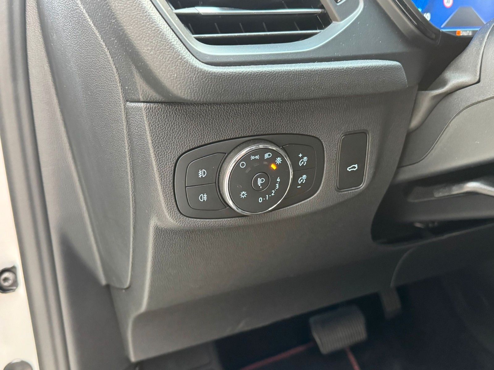 Ford Focus Turnier ST-Line X Automatik+Kamera+HUD