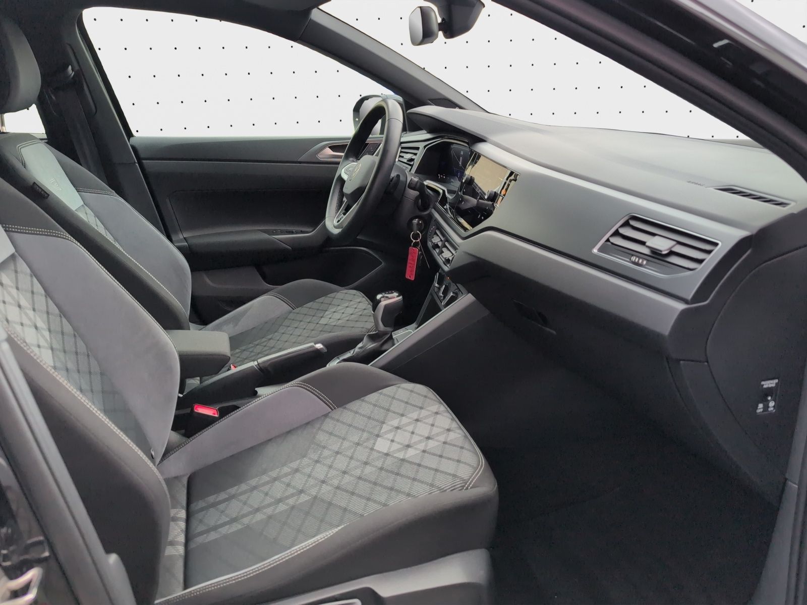 Volkswagen Taigo 1.5 TSI R-Line - Samsaru's Car Outlet