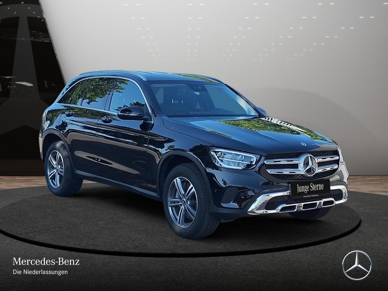 Mercedes-Benz GLC 300 de 4M - Samsaru's Car Outlet