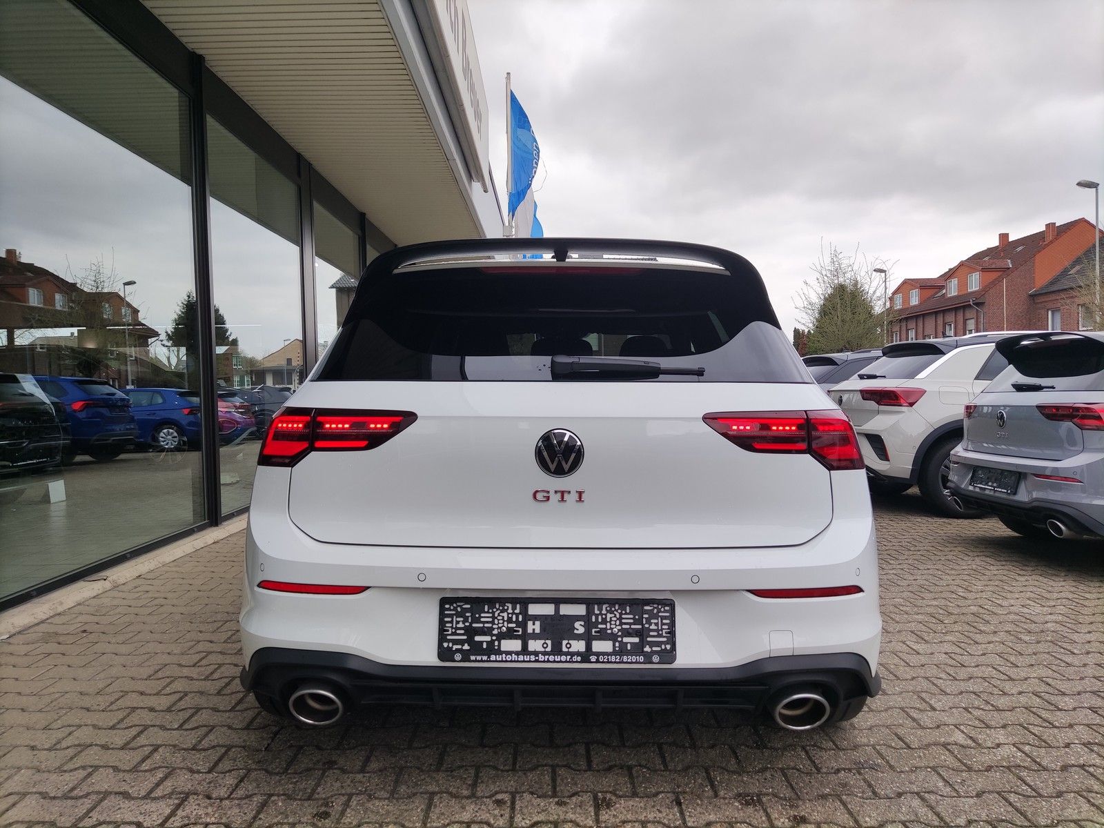 Volkswagen Golf VIII GTI Clubsport - Samsaru's Car Outlet
