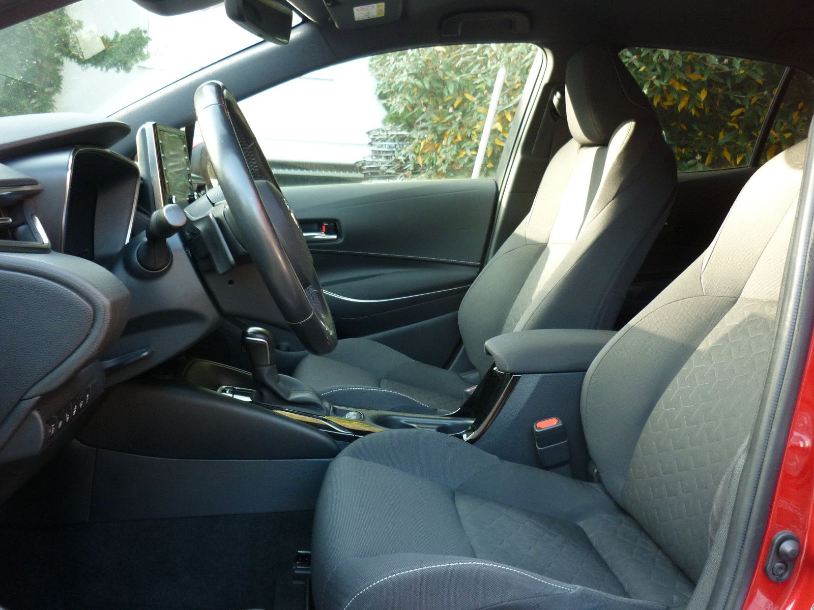 Toyota Corolla Hybrid Club - Samsaru's Car Outlet
