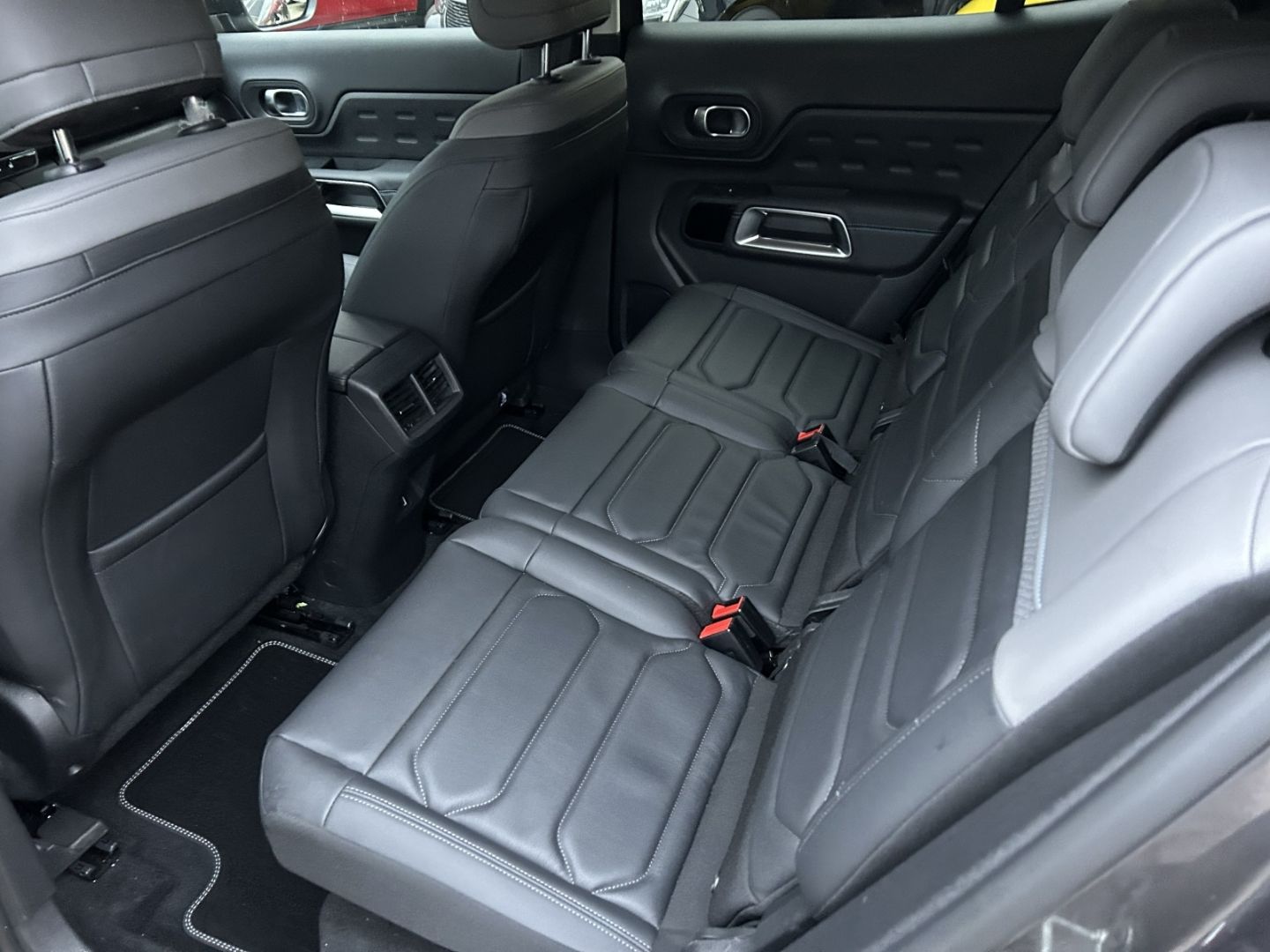 Citroën C5 Aircross Shine Pack Hybrid AHK-abnehmbar Lede
