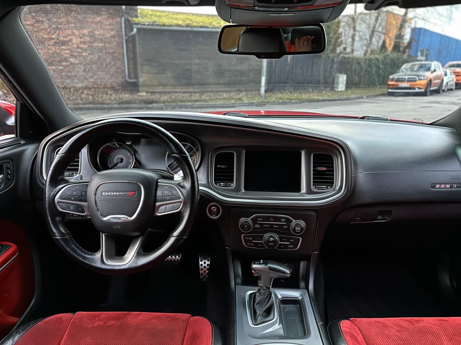 Dodge SRT*6,4*V8*BREMBO*STERNHIMMEL*NAVI*LED*GARANTIE*