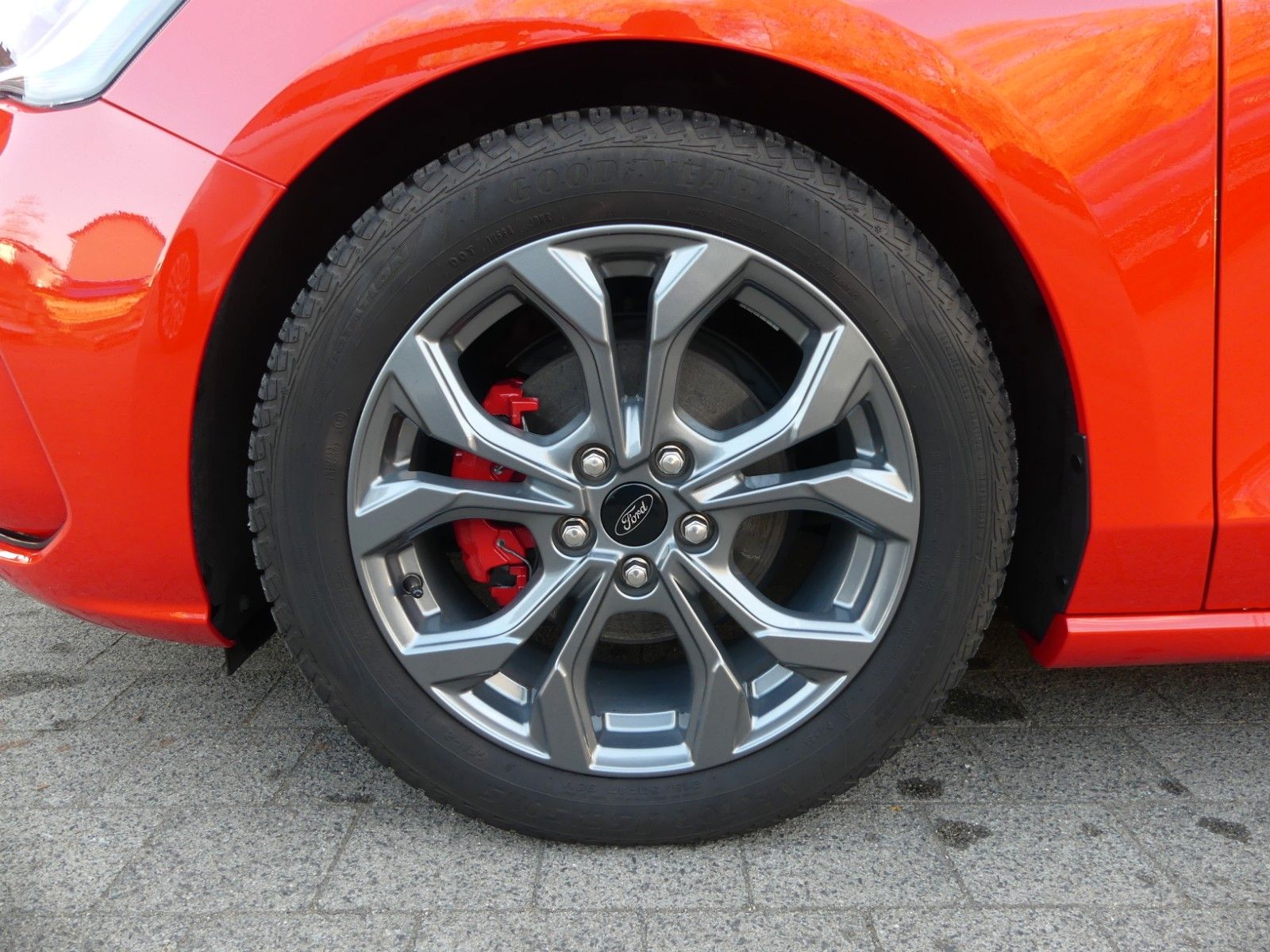 Ford Focus Turnier ST-Line*ACC*Race-Rot*