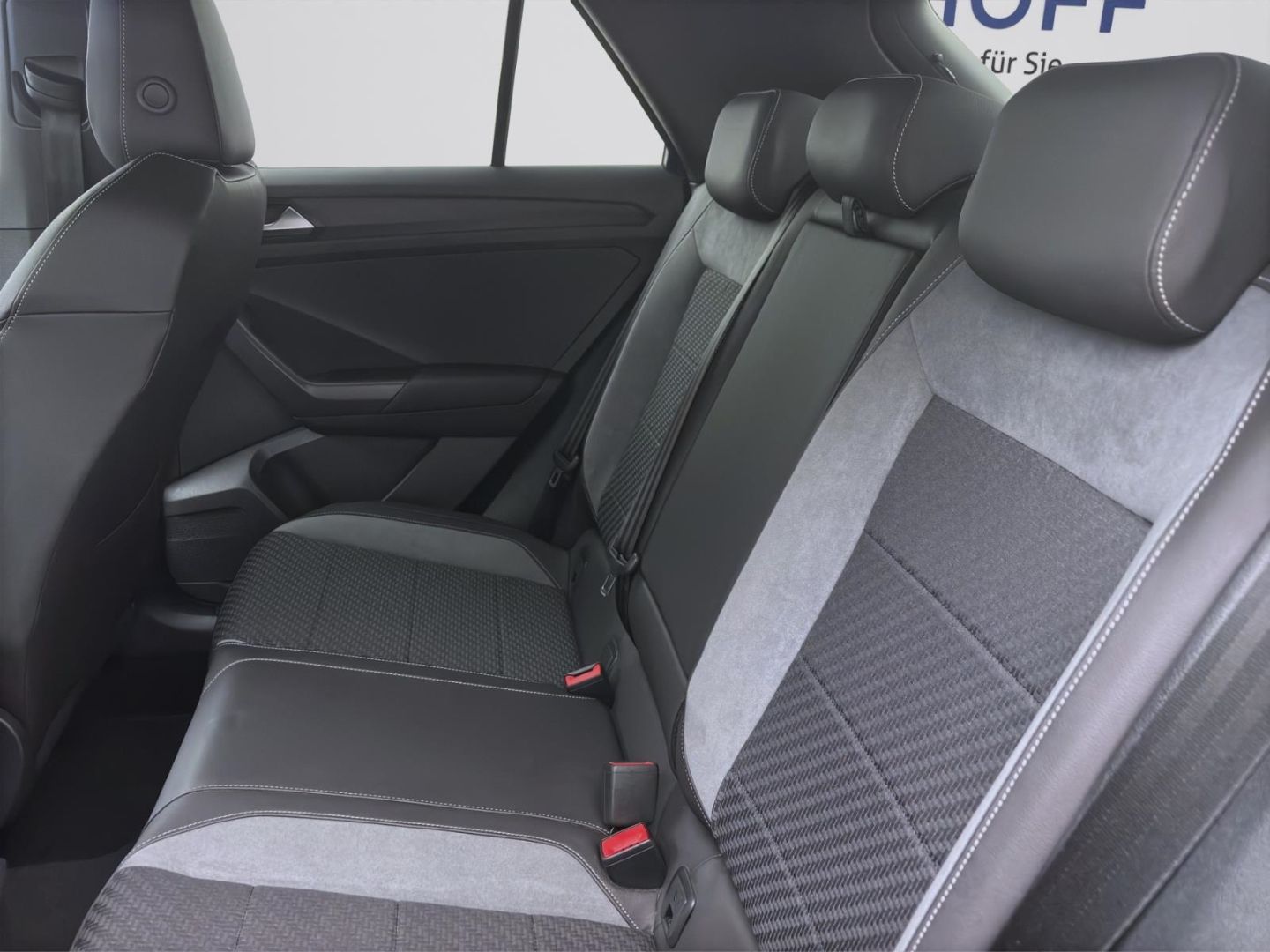 Volkswagen T-Roc 4M R - Samsaru's Car Outlet