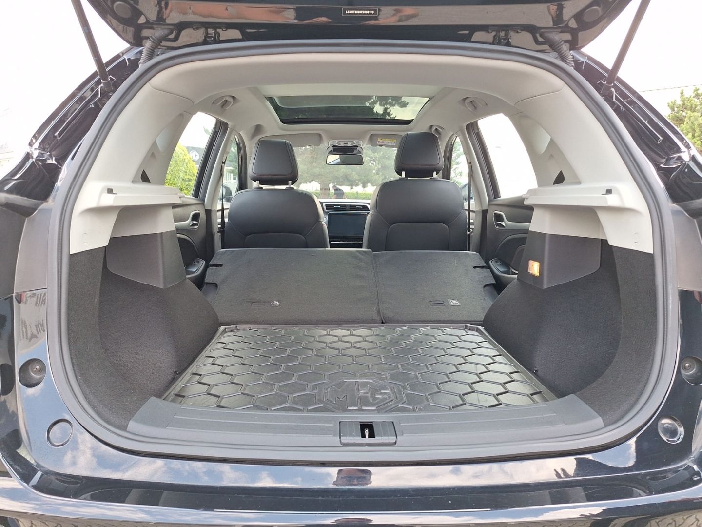 MG ZS EV MAXIMAL LUXERY NAVI PANORAMA LED PDC RFK