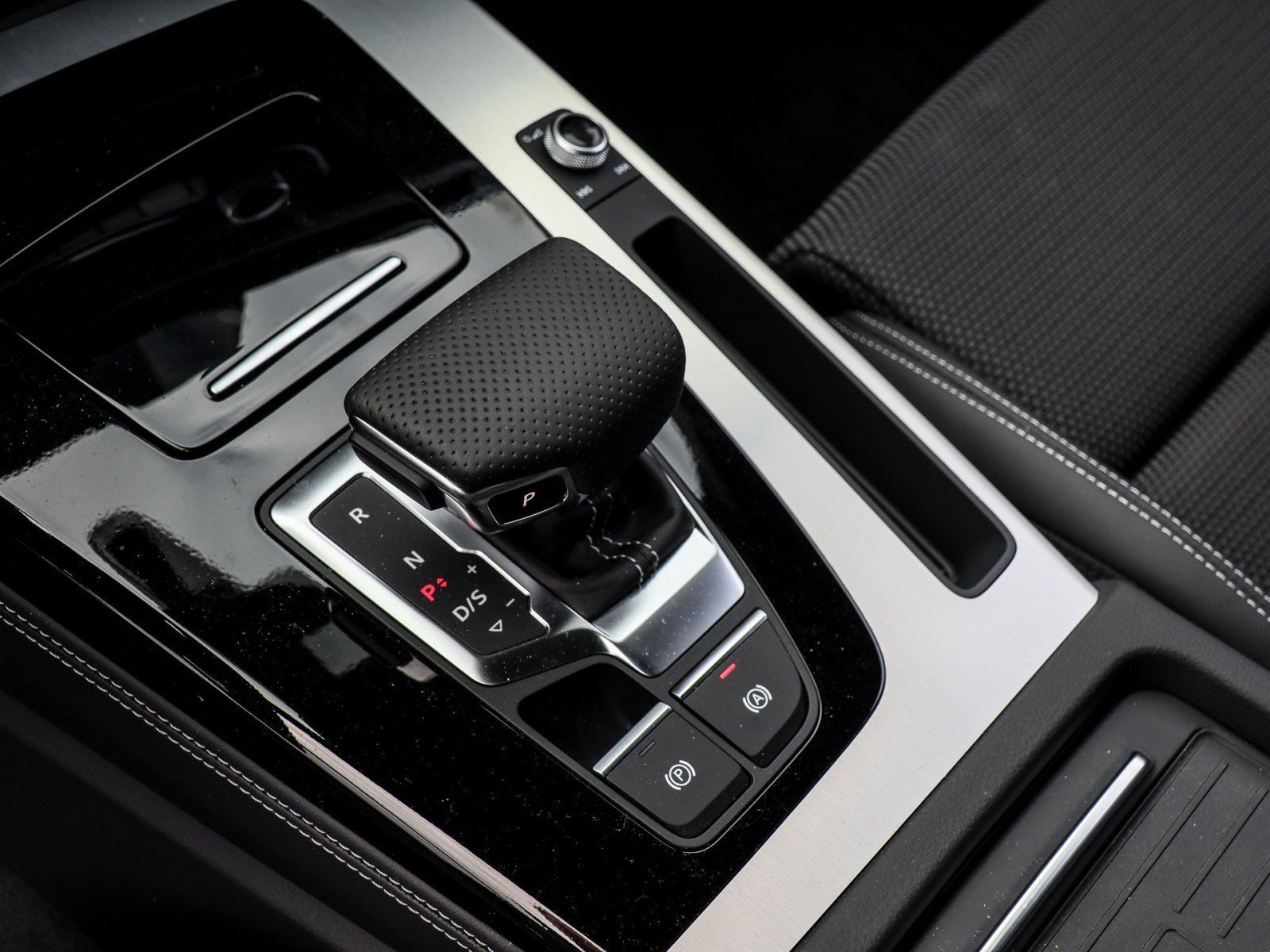 Audi Q5 50 TFSI e S-Line Luft AHK Matrix