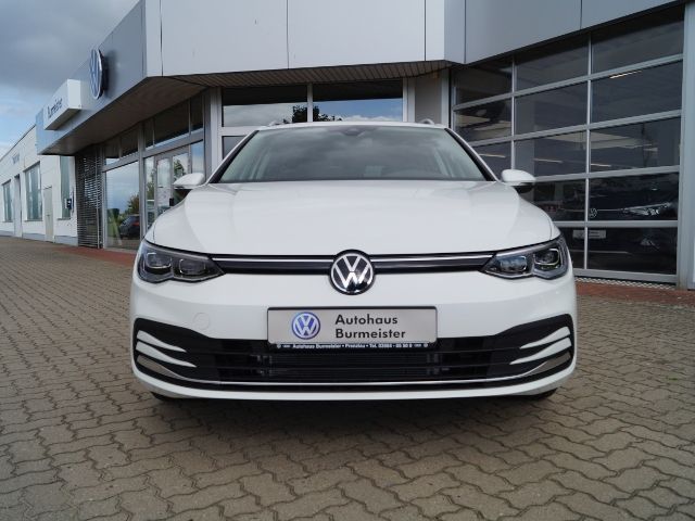 Volkswagen Golf VIII Variant 1.5 TSI ACTIVE - Samsaru's Car Outlet