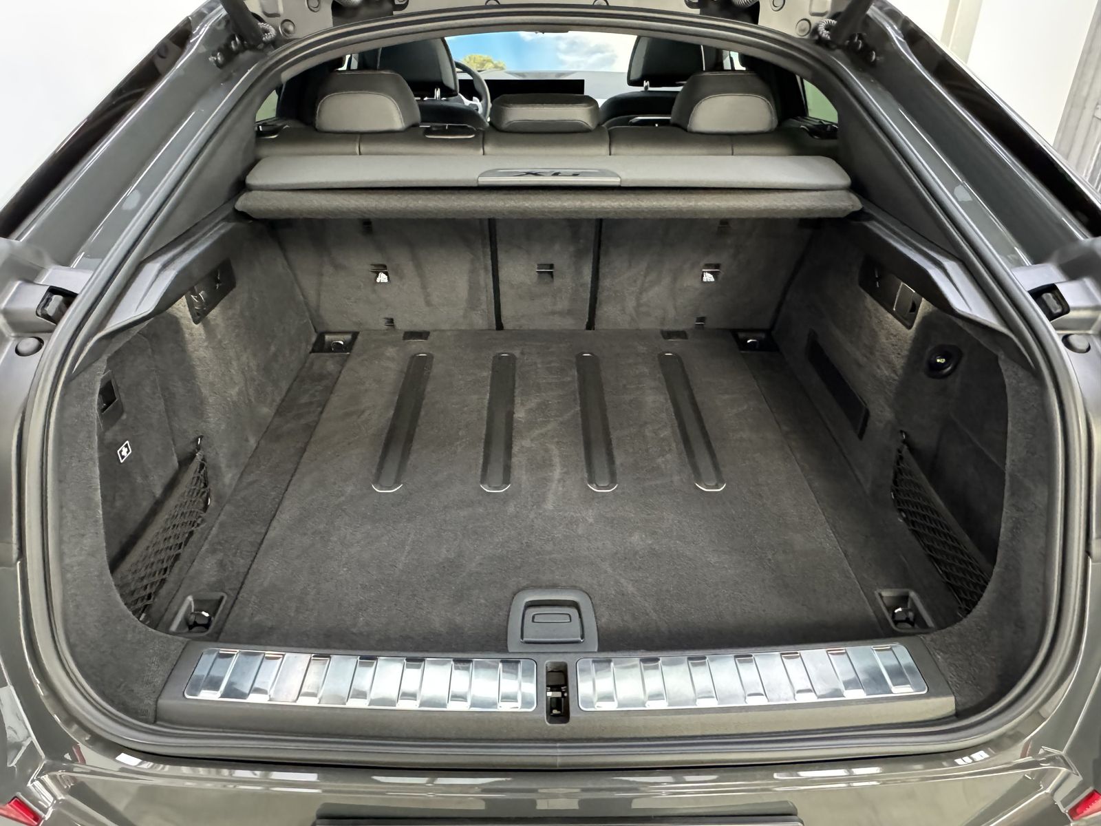 BMW X6 xDrive40d M Sport Pro - Samsaru's Car Outlet
