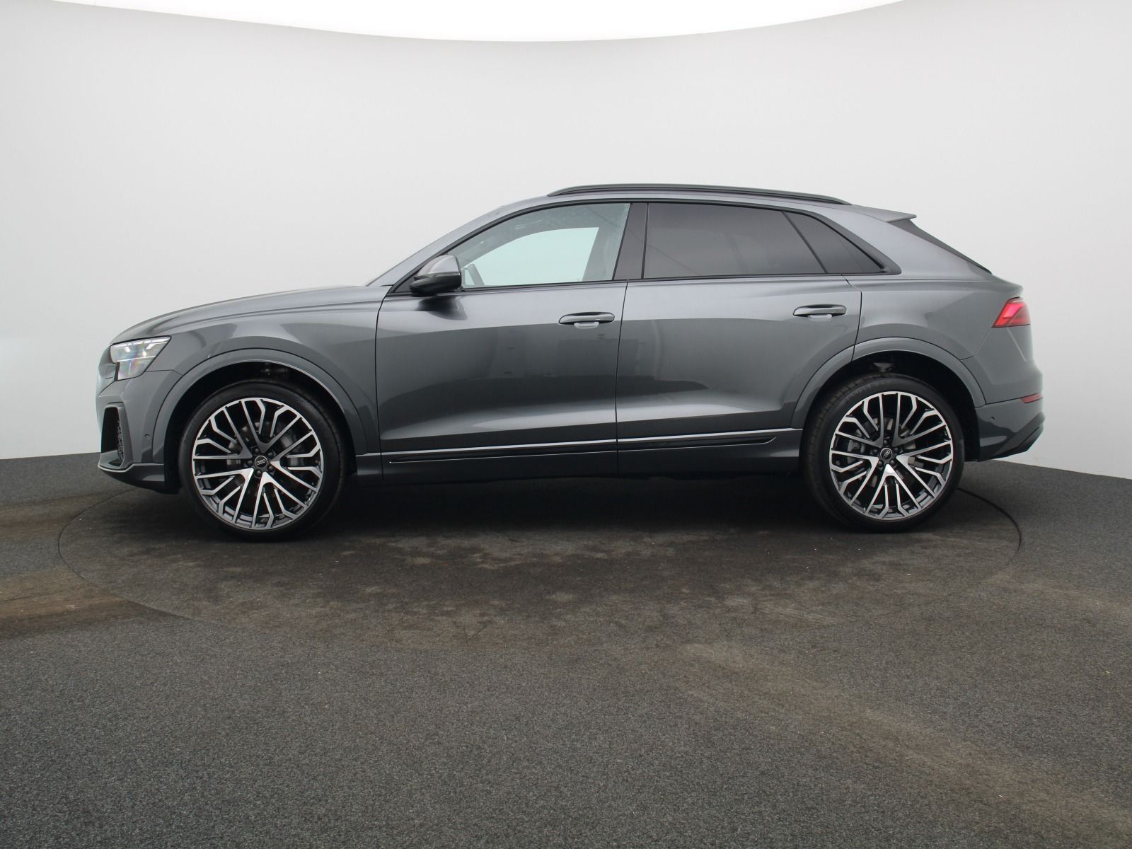 Audi Q8 S-Line 50TDI quattro / Pano, Matrix, AHK, B&O