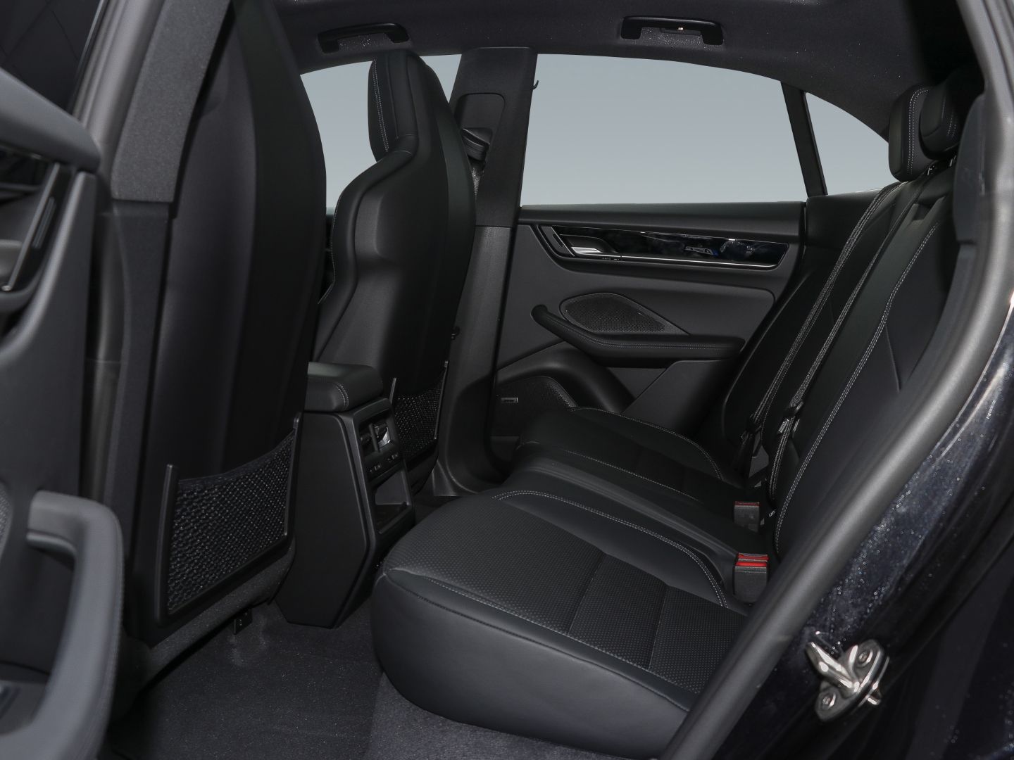 Porsche Macan 4 BOSE Luftfederung Panoramadach LED-Matri