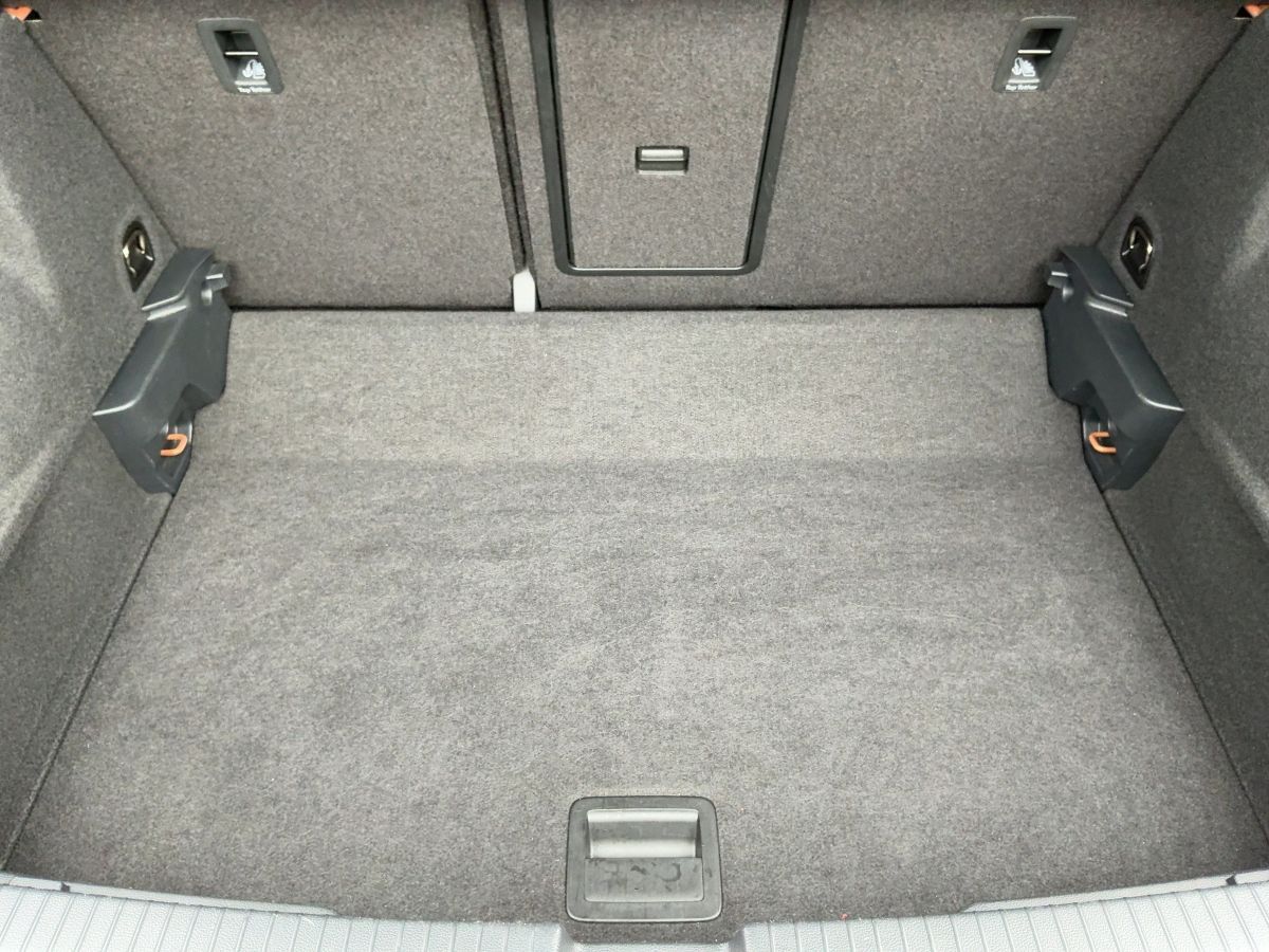 Volkswagen T-Roc 1.5TSI DSG UNITED - Samsaru's Car Outlet