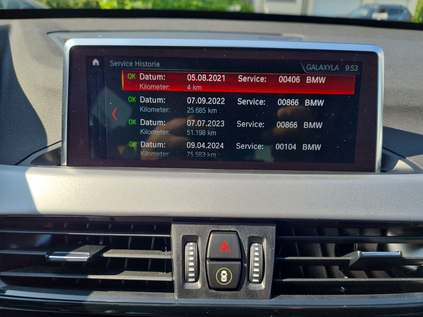 BMW X1 18d xDrive Business - Samsaru's Car Outlet