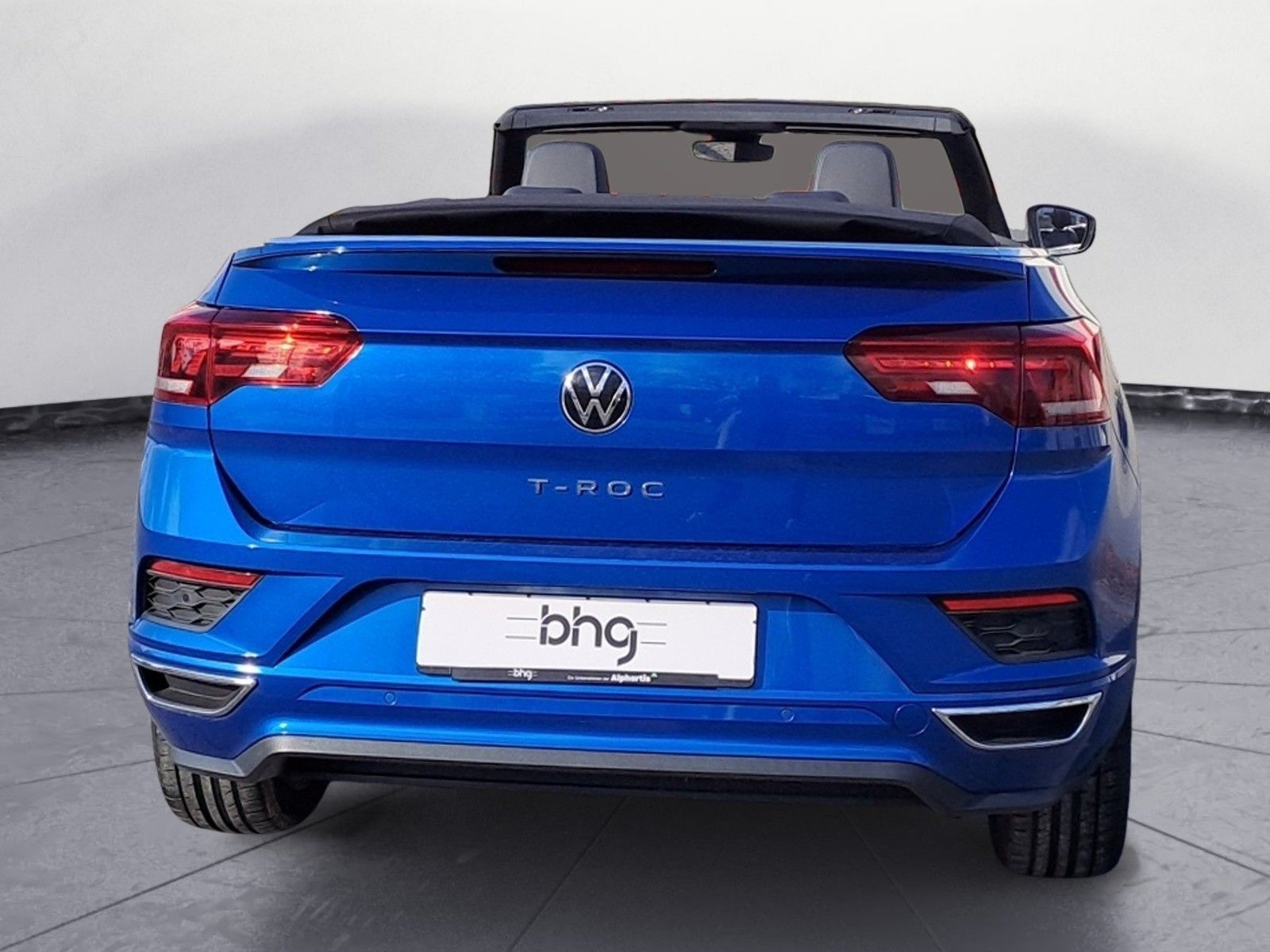 Volkswagen T-Roc R-Line 1.5 TSI - Samsaru's Car Outlet