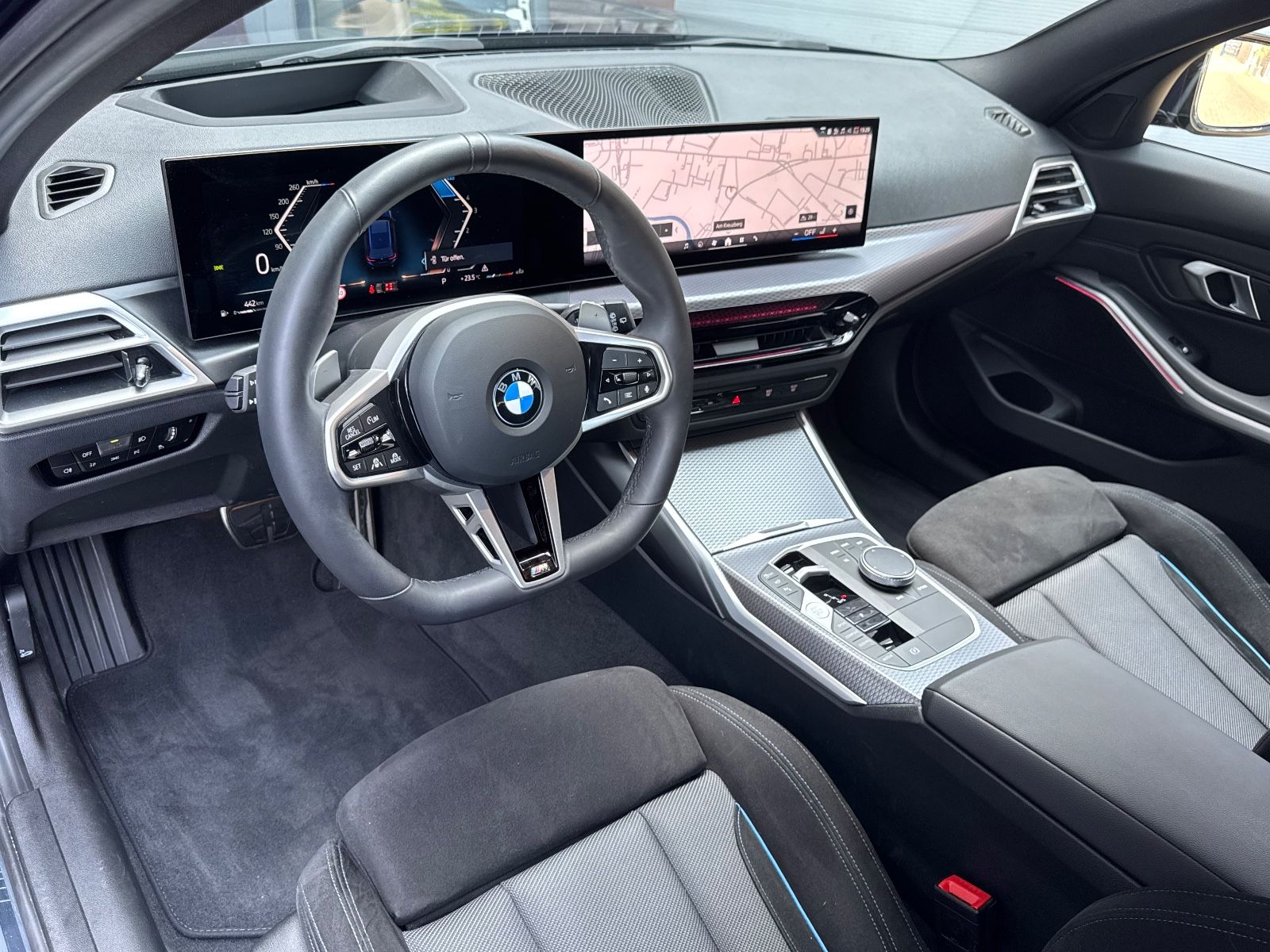 BMW 320d T xDrive M Sport Innovation AHK HUD 360 19"