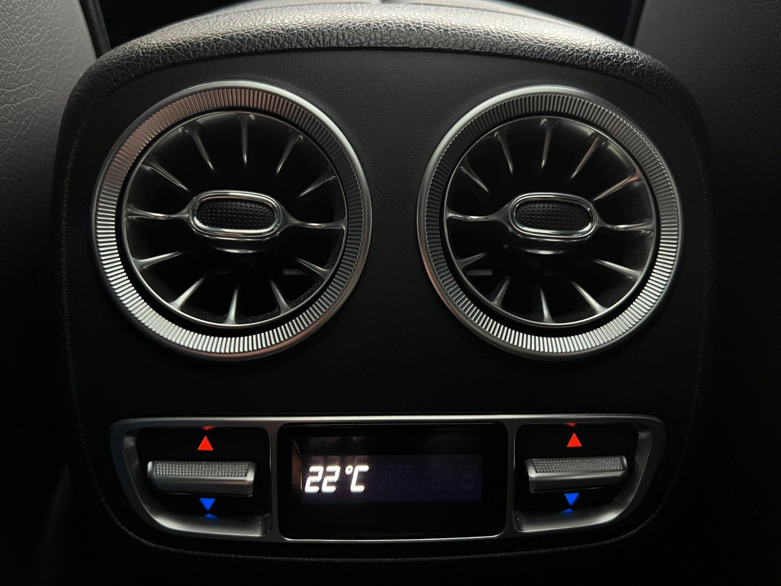 Mercedes-Benz E450 4M Night AMG - Samsaru's Car Outlet