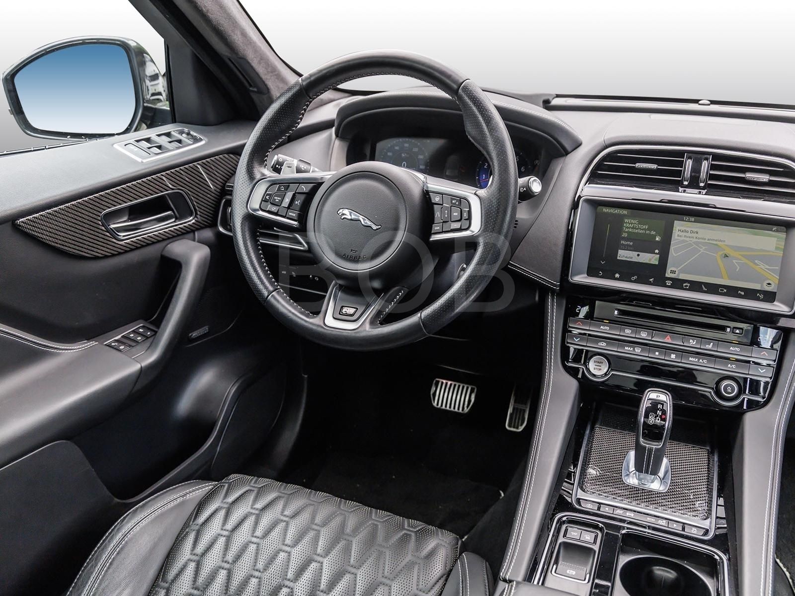 Jaguar F-Pace SVR Head-UP SD AHK Komfort-P