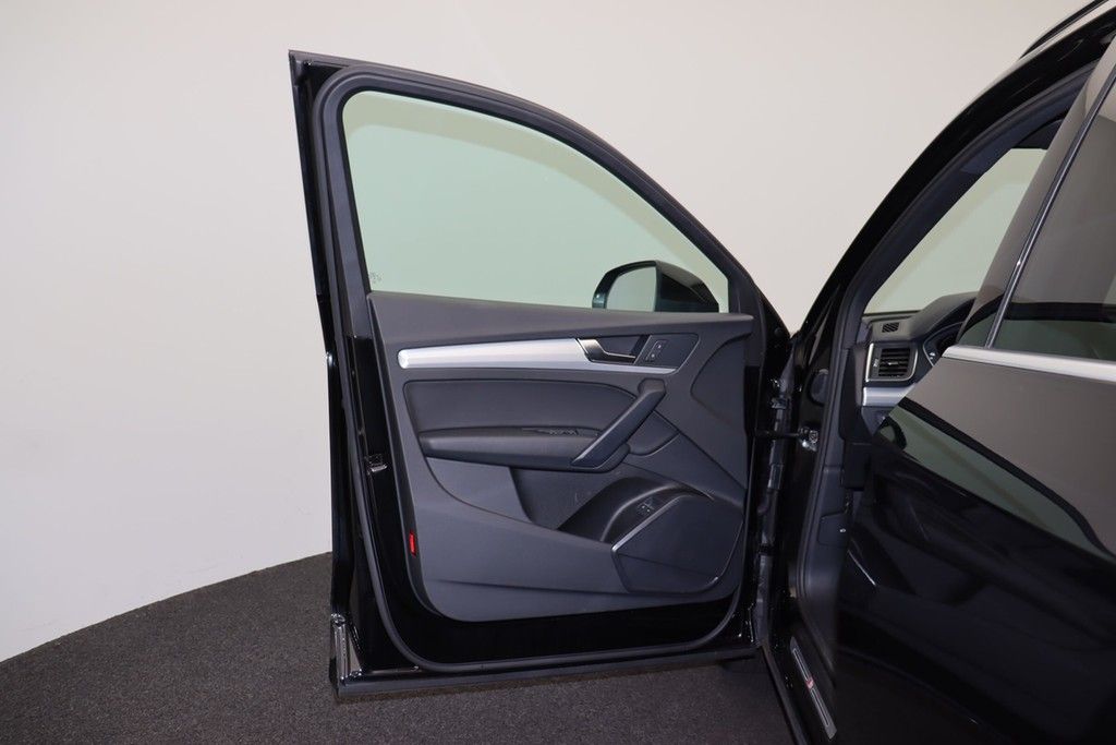 Audi Q5 50 TFSI e quattro S line - Samsaru's Car Outlet