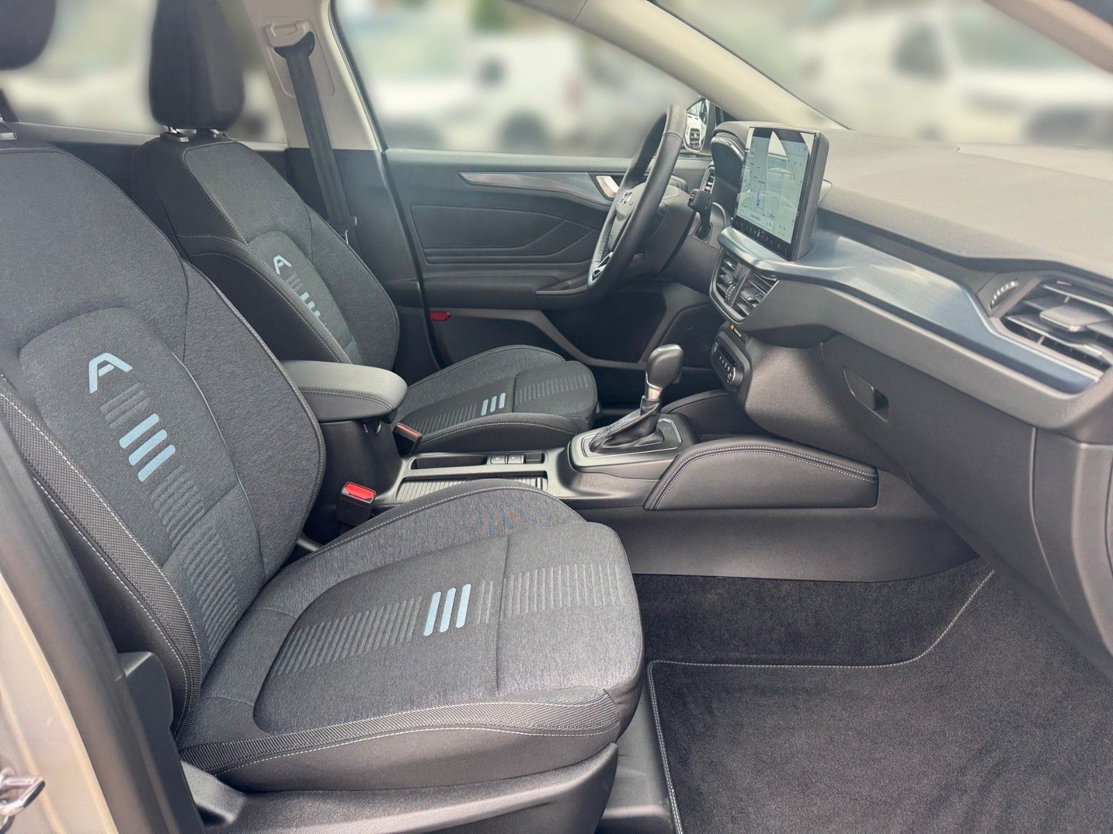 Ford Focus 1.0 HYBRID Aut. Active X |GJR|ERGO-Sitz|