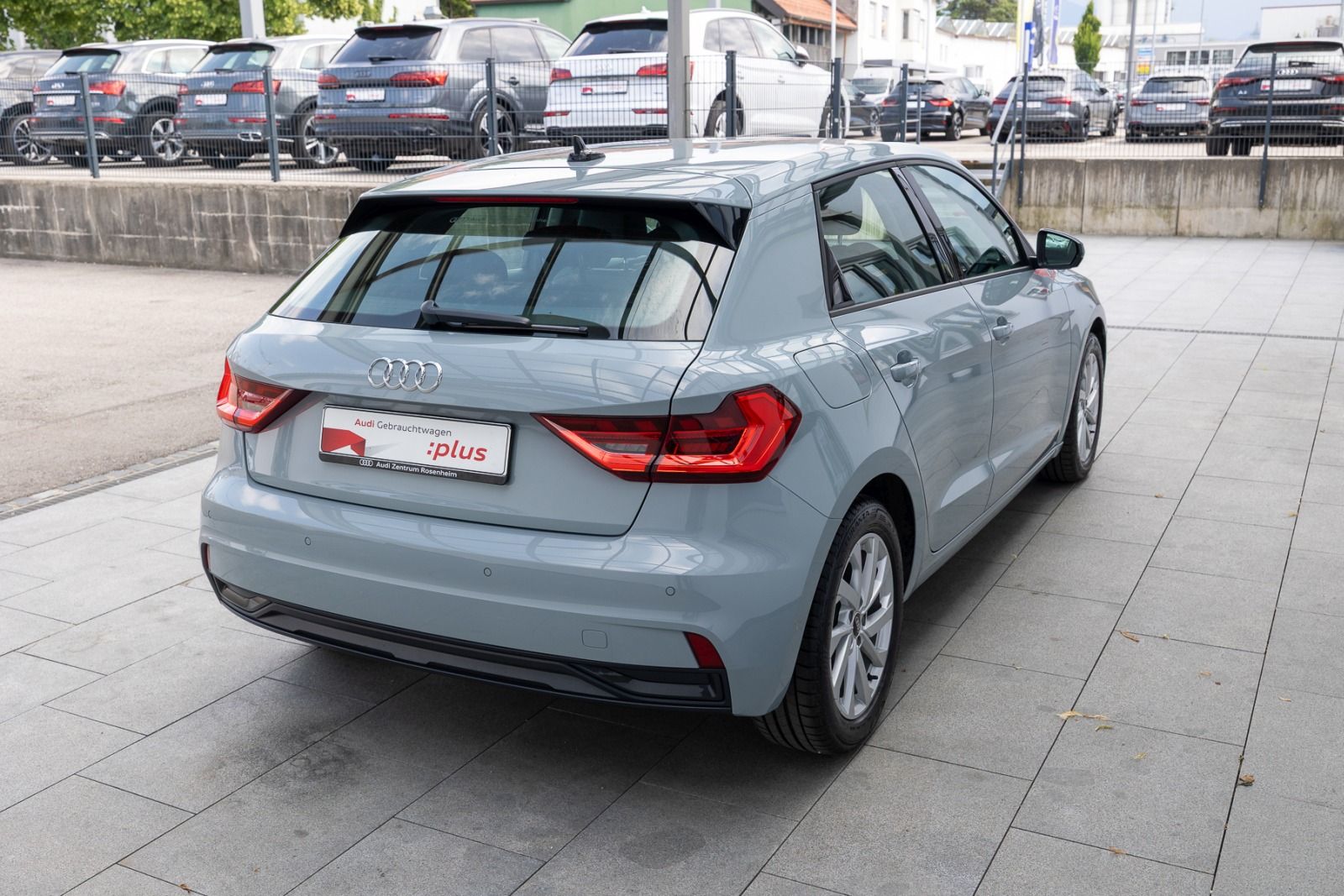 Audi A1 Sportback advanced 30 TFSI - Samsaru's Car Outlet