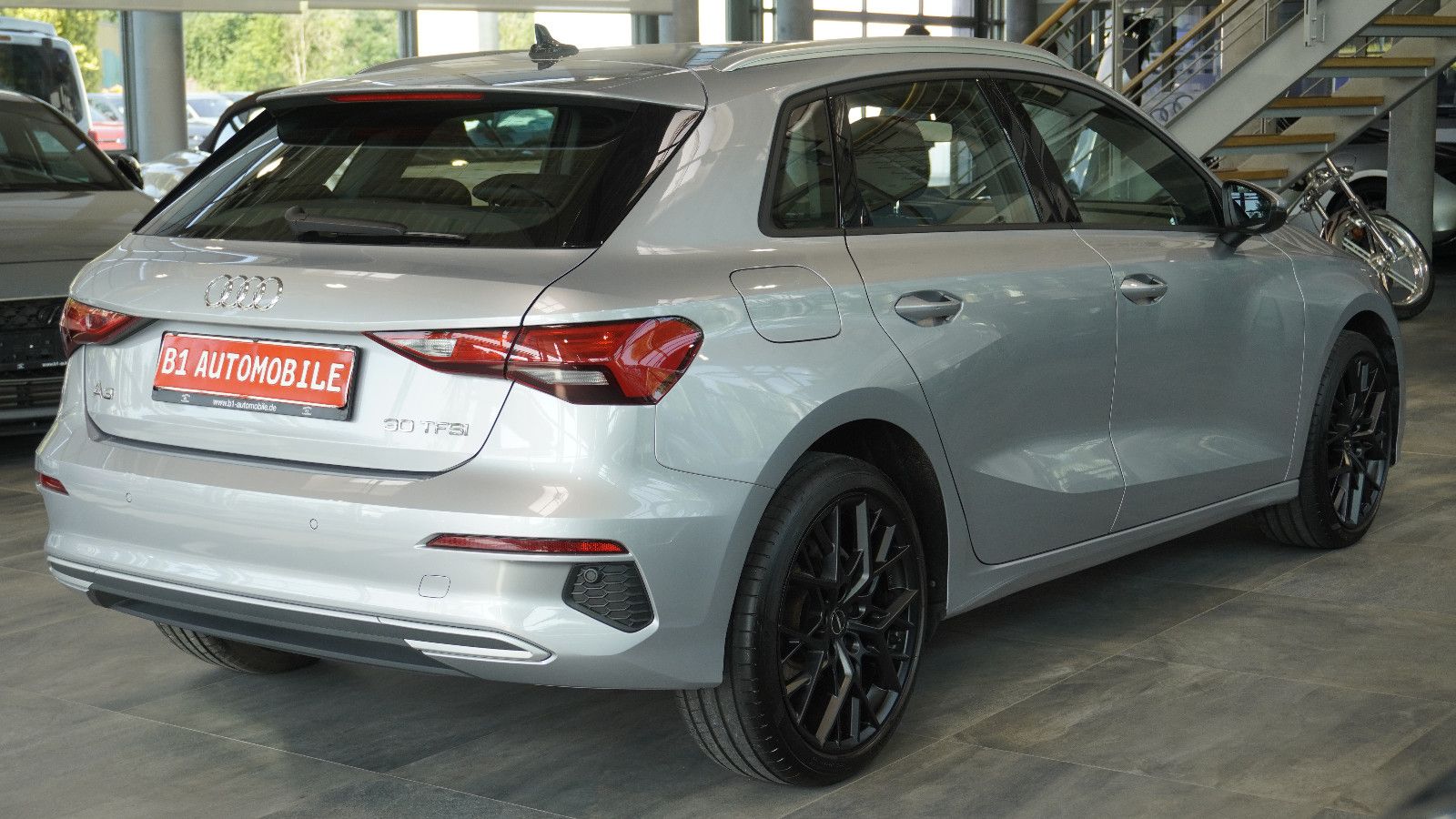 Audi A3 Sportback 30 TFSI advanced - Samsaru's Car Outlet