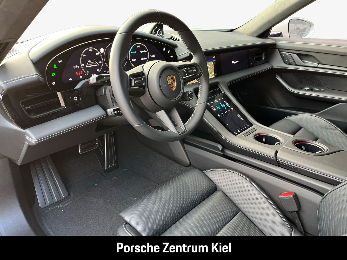 Porsche Taycan GTS HA-Lenkung InnoDrive Head-Up BOSE