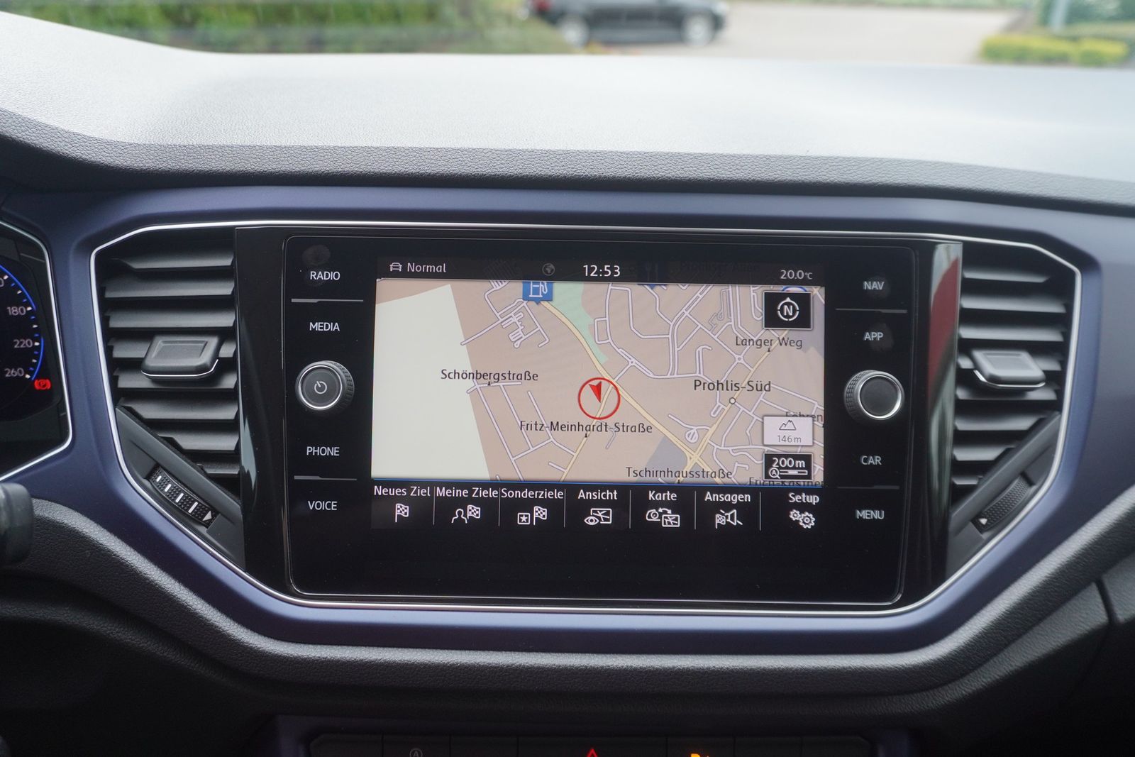 Volkswagen T-Roc 2.0 TDI R-Line 4M DSG - Samsaru's Car Outlet