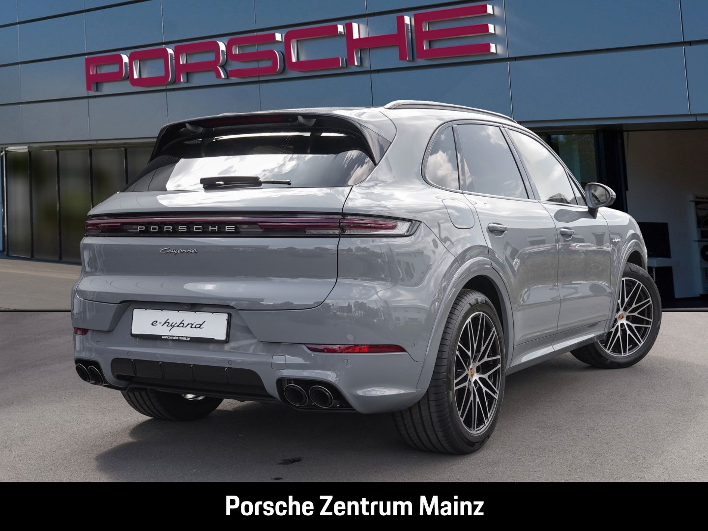 Porsche Cayenne E-Hybrid BOSE,Spo.Aga.,Pano.,HUD,Beif.Di