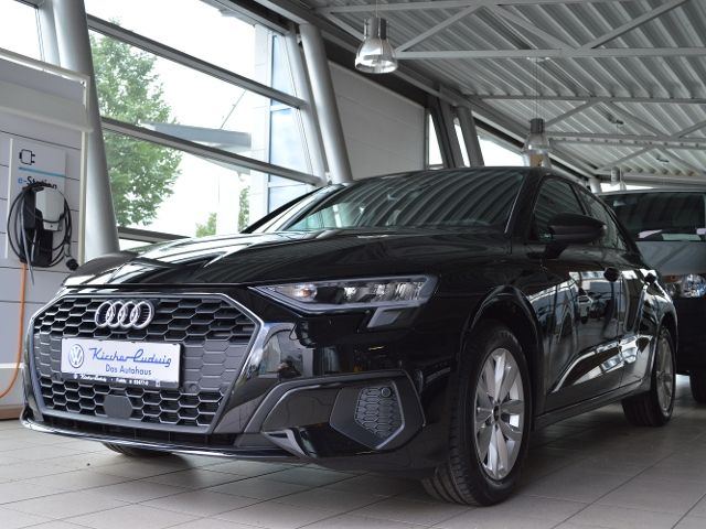 Audi A3 Sportback 35 1,5 TFSI S-tronic LED MMI NAVI