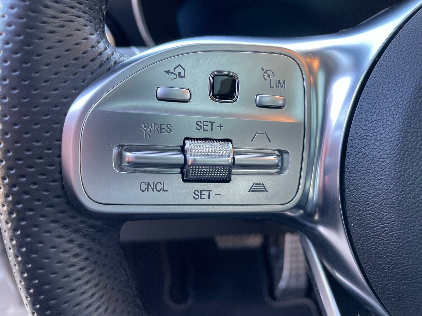 Mercedes-Benz GLC 300 de 4M AMG - Samsaru's Car Outlet