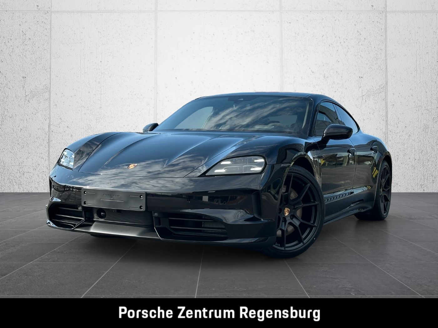 Porsche Taycan GTS PANO Soft-Close HEAD-Up