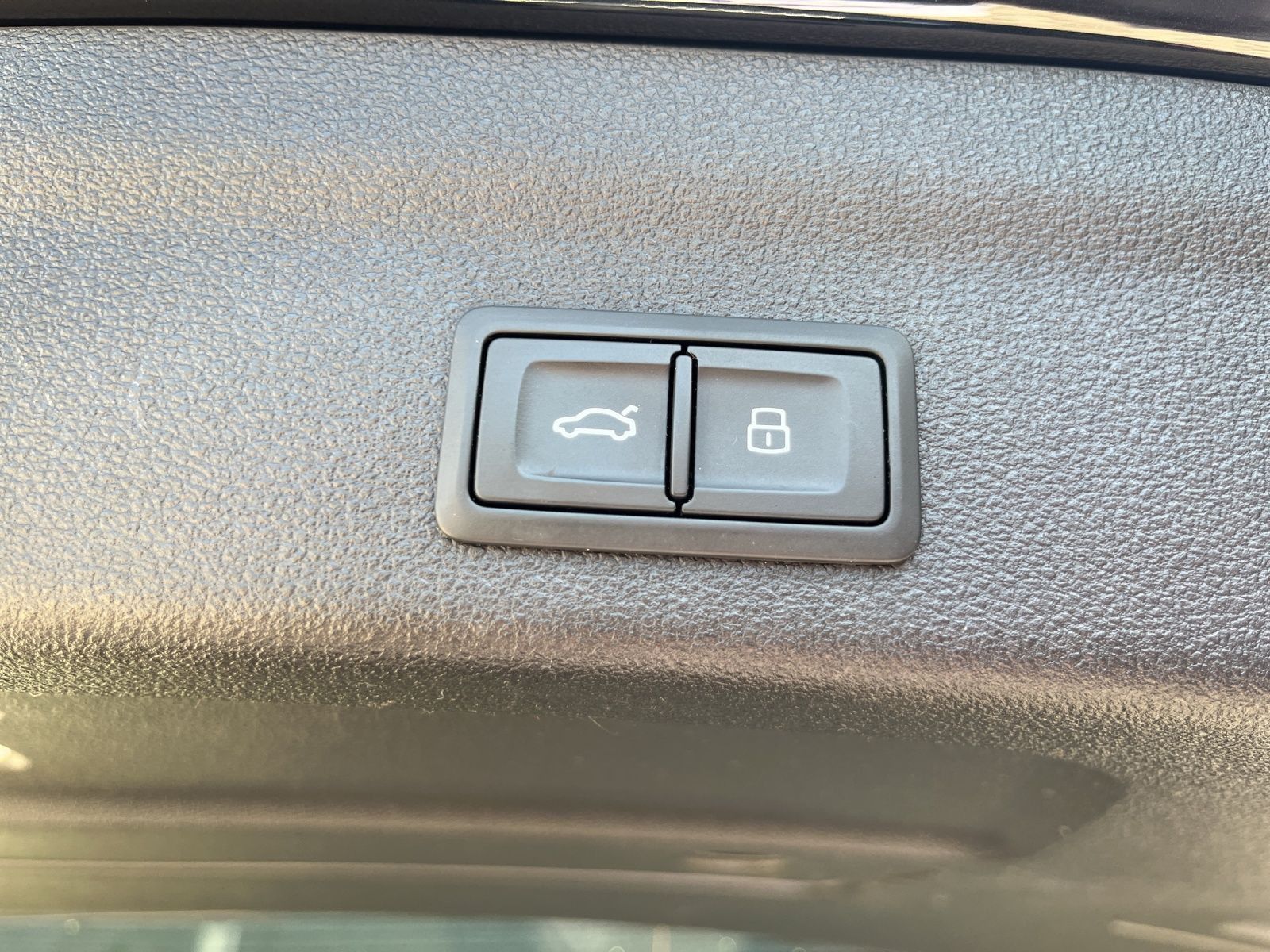 Audi A6 Avant 35 TDI MATRIX - Samsaru's Car Outlet