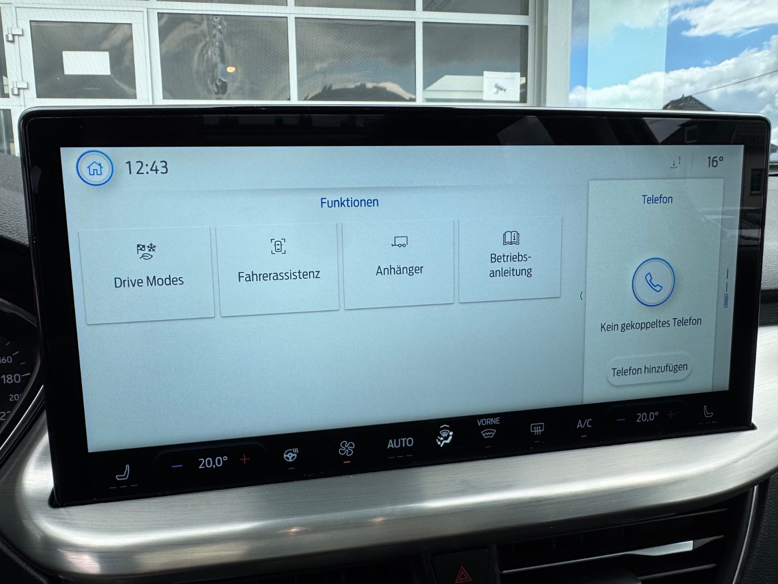 Ford Focus Turnier Titanium/PANO/AHK/R-Cam/CarPlay/1H